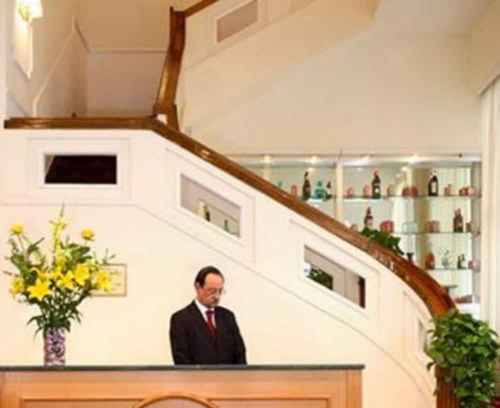 โรงแรมซาน จุสโต โรม ภายนอก รูปภาพ
